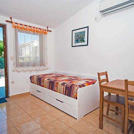Apartman Kirac 波梅尔 外观 照片
