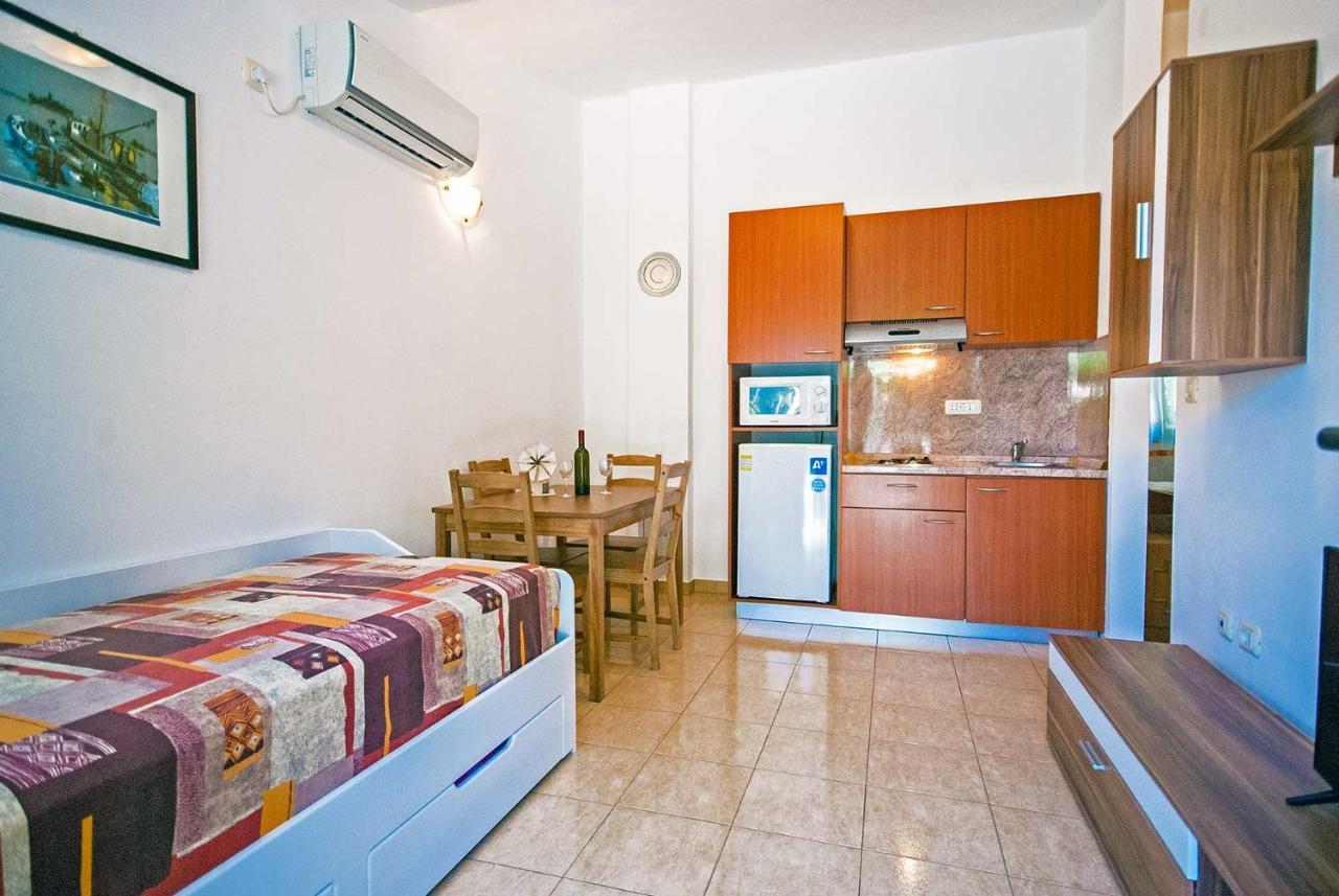 Apartman Kirac 波梅尔 外观 照片